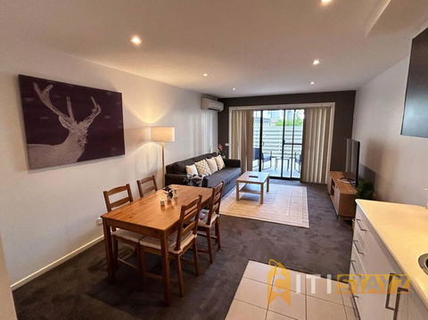 Relaxing Oasis In Bruce -1bd 1bth 1 Carsp Apt - Accommodation in Bendigo 2