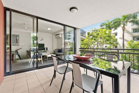 Resort Living - 10mins CBD - 2Bed / 2Bath / 1Car - Accommodation in Bendigo 2