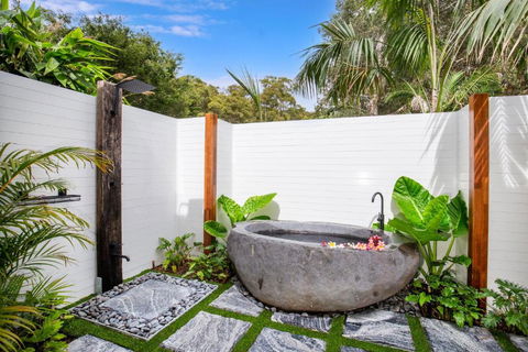 Rest Pet Friendly With Outdoor Bath 3 Mins Walk To Beach - Accommodation in Bendigo 0