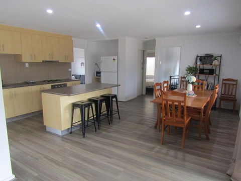 Retreat On Talbot - Accommodation in Bendigo 2