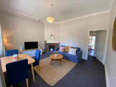 Retro Apt 6 Mins To Victoria Quay - Accommodation in Bendigo 0