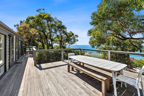 Retro Beach Vibes - Accommodation in Bendigo 0