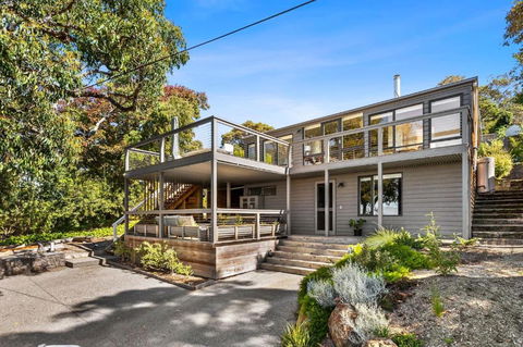 Retro Beach Vibes - Accommodation in Bendigo 2