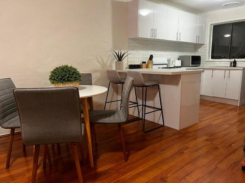 River End Unit Near Parkland - Accommodation in Bendigo 2