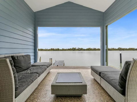 River Life - Accommodation in Bendigo 2