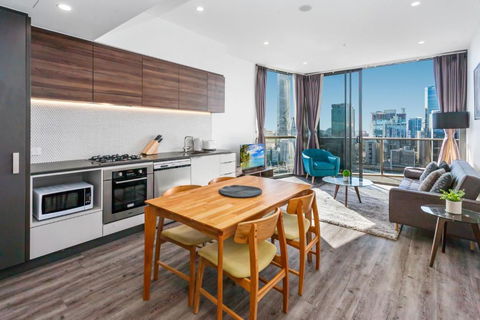 River-View Unit With Rooftop Pool Near Museums - Accommodation in Bendigo 1