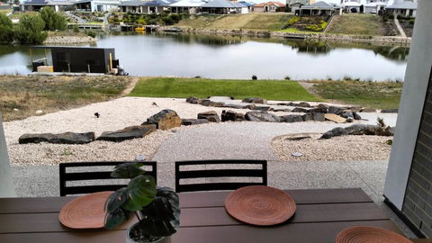 RIVER VIEWS - Accommodation in Bendigo 0