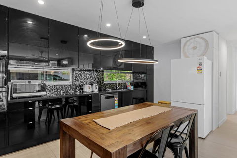 Riverside Luxury Apartments Kangaroo Point - Accommodation in Bendigo 0