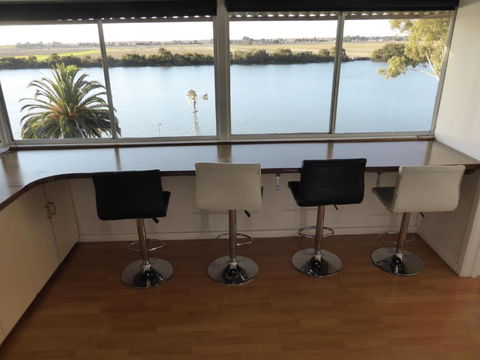 Riverfront Holiday House - Accommodation in Bendigo 2