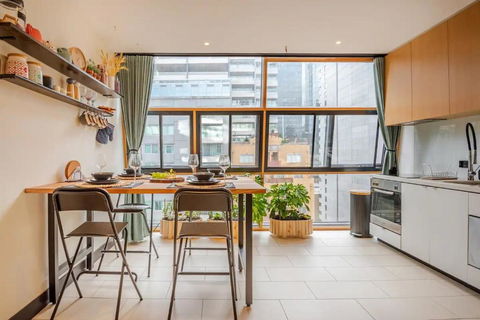 Riverside Apartment Melbourne CBD - Accommodation in Bendigo 0