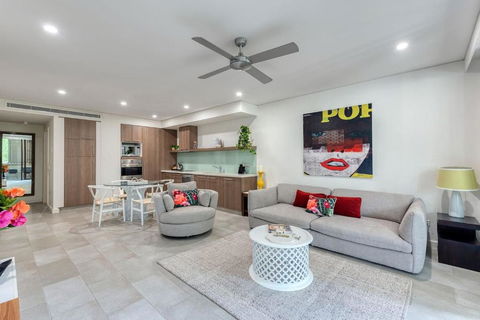 Rose At Temple Palm Cove - A Poolside Paradise - Accommodation in Bendigo 0