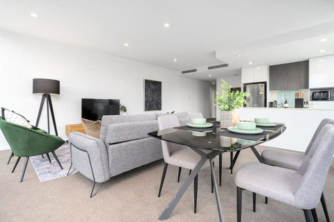 Roomy 2BR 2BA City-Centre Apt - Accommodation in Bendigo 1