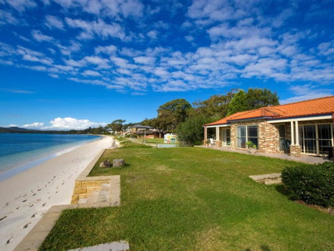 Salamander Beach Front - Accommodation in Bendigo 0