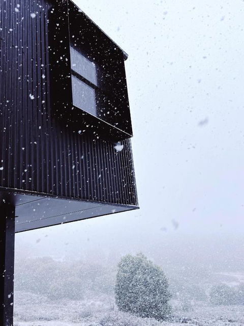 Roam Merrijig - Luxury Stay With Mountain Views - Foothills Of Mt Buller - Accommodation in Bendigo 3