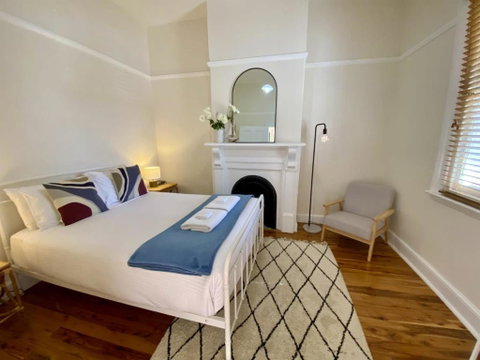 Roseland Cottage - CBD Heritage - Accommodation in Bendigo 3