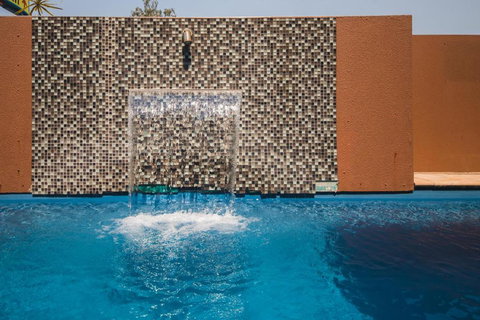 Rocky Resort Motor Inn - Accommodation in Bendigo 3