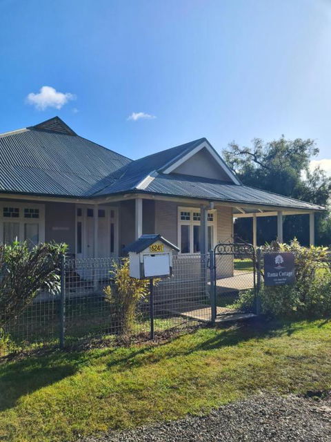 Roma Cottage On Roma Orchard - Accommodation in Bendigo 1