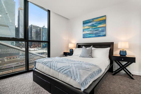 Rooftop Pool 2BR Apartment At Marvel Stadium With Free Parking - Accommodation in Bendigo 3