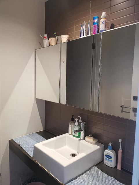 Room With King-size Bed Close To Melbourne CBD & Southern Cross Station - Accommodation in Bendigo 2
