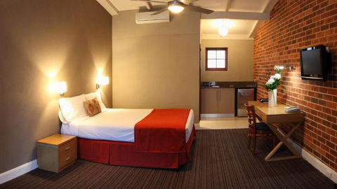 Rose & Crown Hotel - Accommodation in Bendigo 1