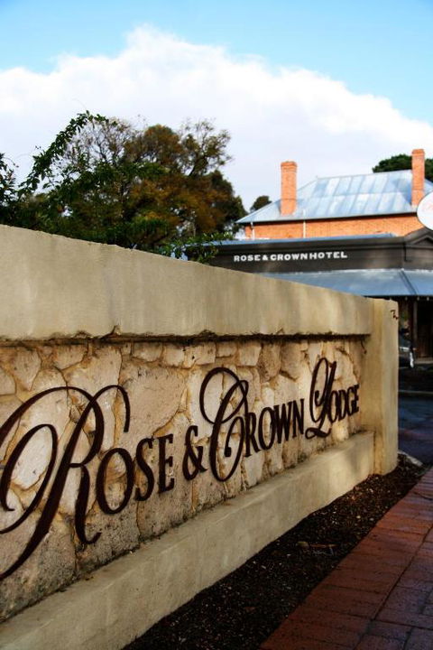 Rose & Crown Hotel - Accommodation in Bendigo 3