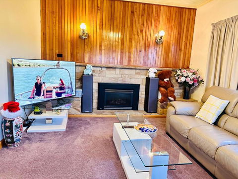 Rose Homey Home - Accommodation in Bendigo 2