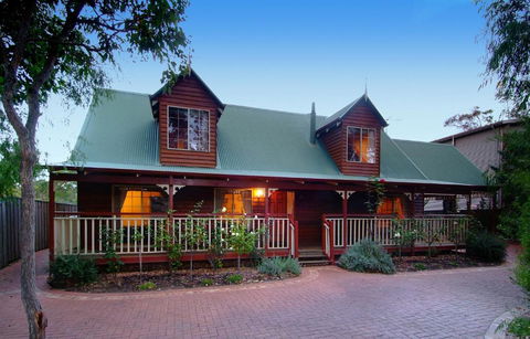 Rosewood Cottage - Accommodation in Bendigo 1