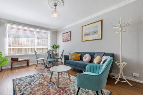 Rosewood Lodge - Cottage Charm Off High Street - Accommodation in Bendigo 0