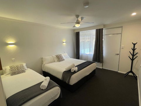 Royal Hotel Motel Scone - Accommodation in Bendigo 0