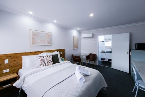Roydons Motor Inn - Accommodation in Bendigo 2