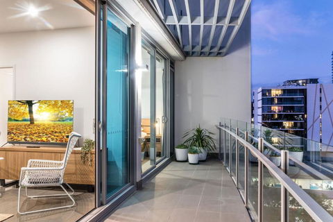 Russell St. Retreat Near Brisbane Convention Centre - Accommodation in Bendigo 2