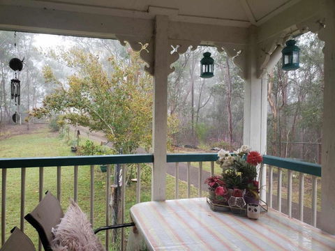 Rustic Sunflower - Accommodation in Bendigo 1