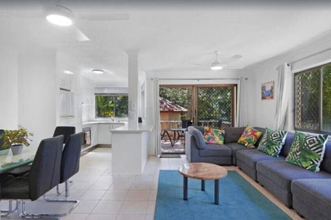 Salerno - Hosted By Burleigh Letting - Accommodation in Bendigo 0