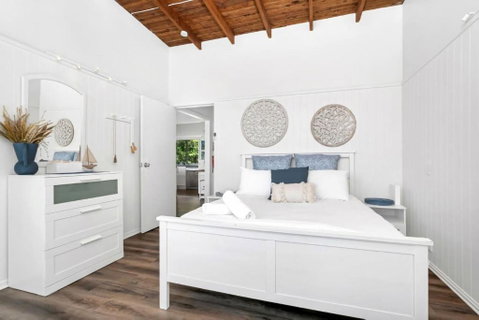 Sally Beach House With Ocean Views - Accommodation in Bendigo 2