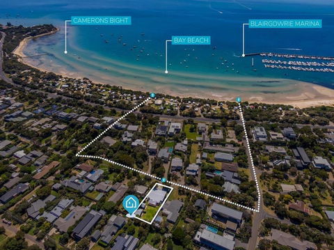 Salt Air Beach Retreat - 280m Walk To Foreshore, Check Out 5pm Sunday! - Accommodation in Bendigo 1