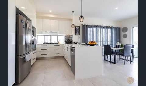 Salt Zen Holiday Townhouse - Accommodation in Bendigo 3