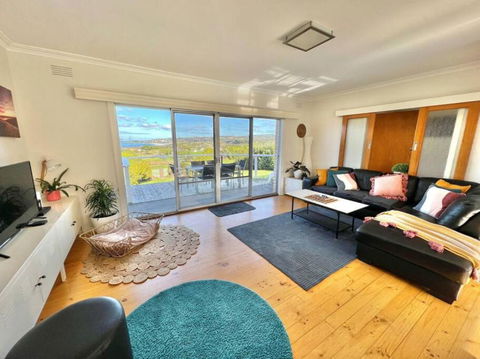 Saltwater Haven - Pets Welcome. Wifi. Amazing View - Accommodation in Bendigo 3