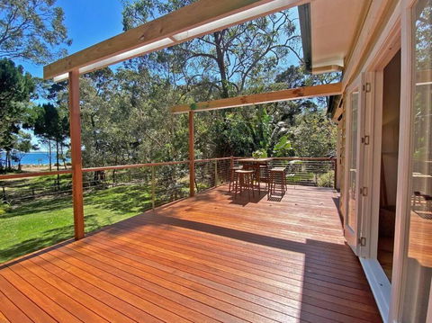 Salty Beach - Accommodation in Bendigo 0