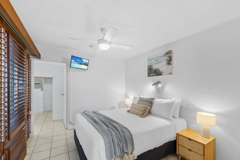 Salty Breeze - Rooftop Terrace & Jacuzzi - Accommodation in Bendigo 2