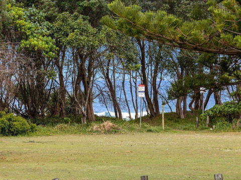 Salty Kisses On Marine Parade - Accommodation in Bendigo 1