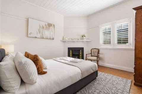 Sampson Cottage - Historic Charm - Accommodation in Bendigo 1