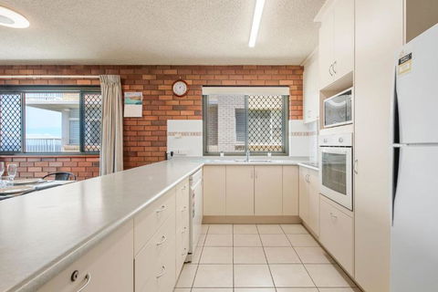 San Clemente Unit 4 24 Orvieto Terrace - Accommodation in Bendigo 2