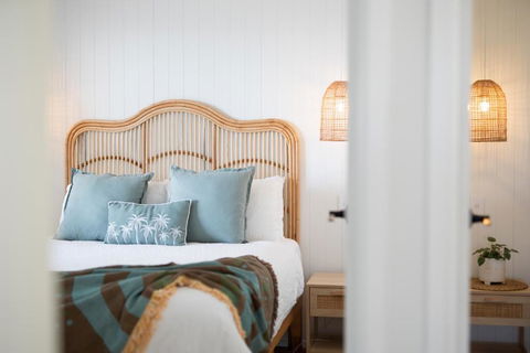 Sanbis Cabin - Hidden Boutique Retreat, Sea Views - Accommodation in Bendigo 0