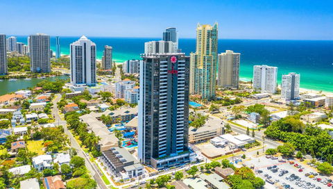 Ruby Gold Coast By CLLIX - Accommodation in Bendigo 0