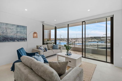 Sailview Escape - A Tranquil Marina Hideaway - Accommodation in Bendigo 0