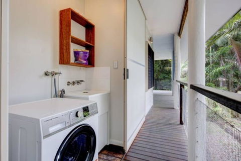 Sandalwood - Accommodation in Bendigo 1