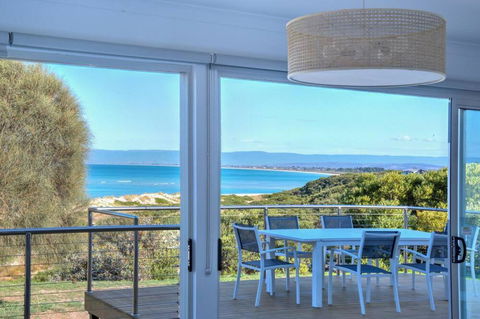Sandbar Beach House - Accommodation in Bendigo 0