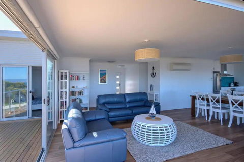 Sandbar Beach House - Accommodation in Bendigo 2