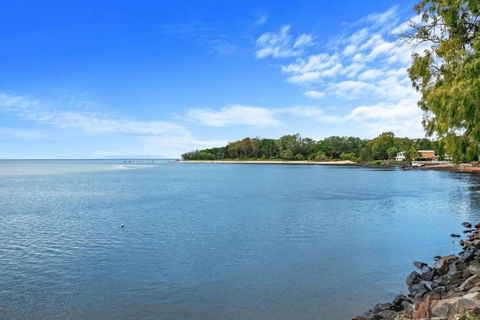 Sandbar On Moreton 5 Bedroom - Accommodation in Bendigo 0