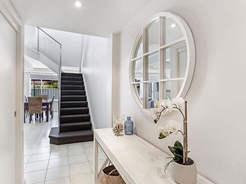 Sandcastles 7 8 Ala Moana Way - Accommodation in Bendigo 2